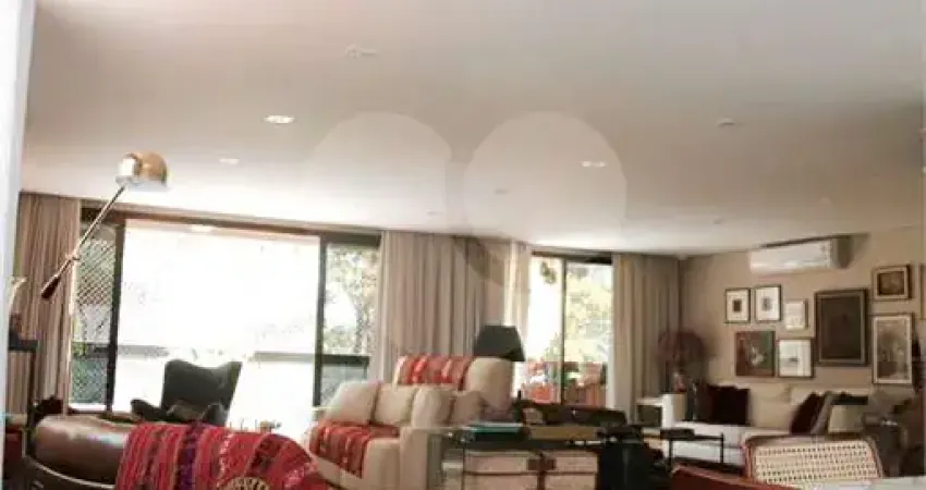 Apartamento com 3 quartos à venda na Rua Pascal, 186, Campo Belo, São Paulo