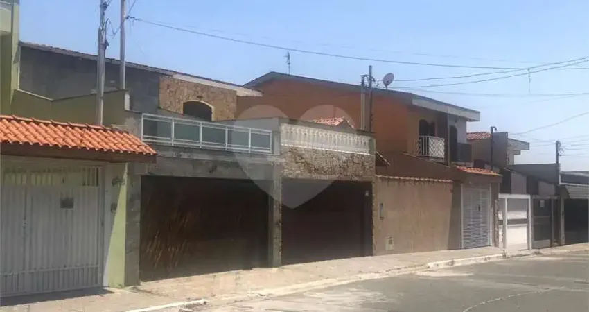 Casa com 3 quartos à venda na Rua Girassolina, 96, Jardim Brasília (Zona Leste), São Paulo