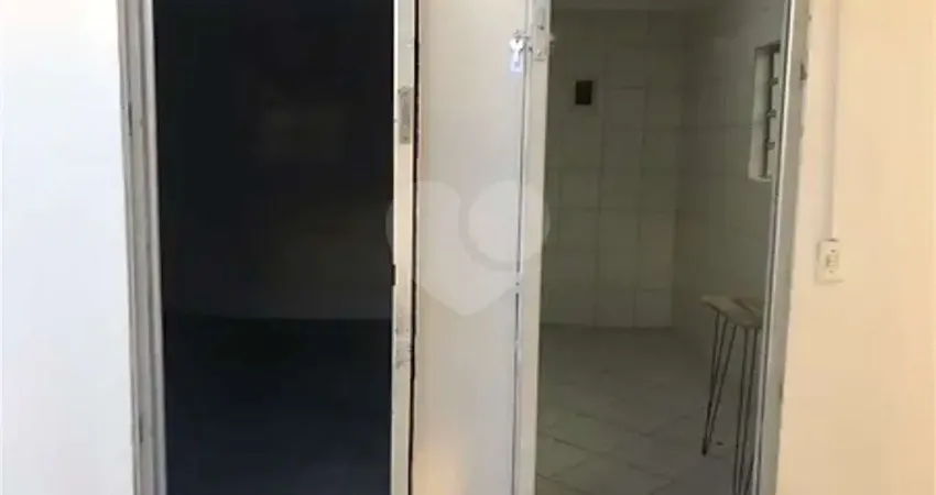 Casa com 9 quartos à venda na Rua Bamboré, 42, Ipiranga, São Paulo