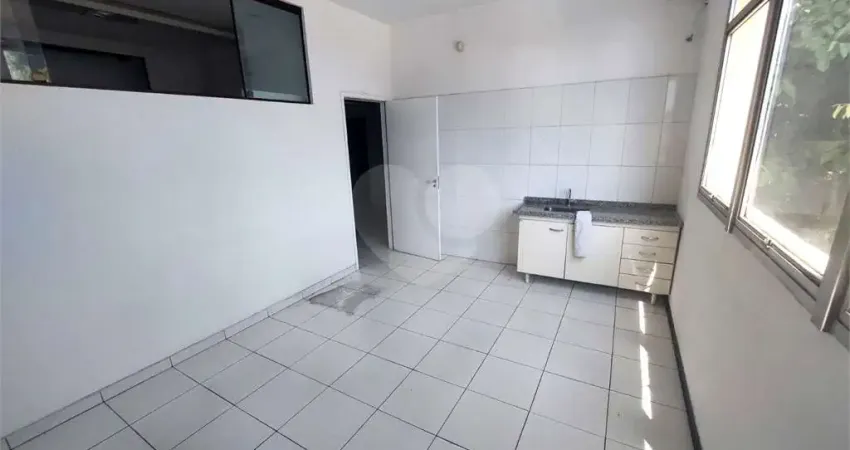 Apartamento para alugar na Rua Cerro Corá, 491, Vila Romana, São Paulo