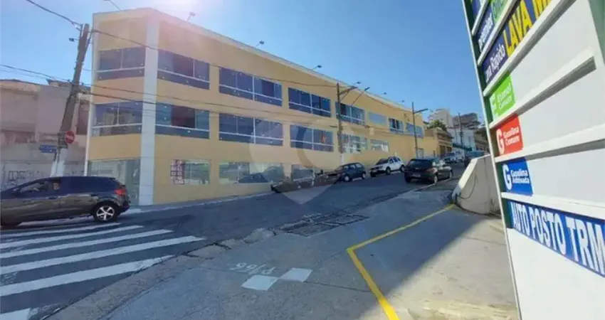 Barracão / Galpão / Depósito à venda na Rua Doutor Zuquim, 138, Santana, São Paulo