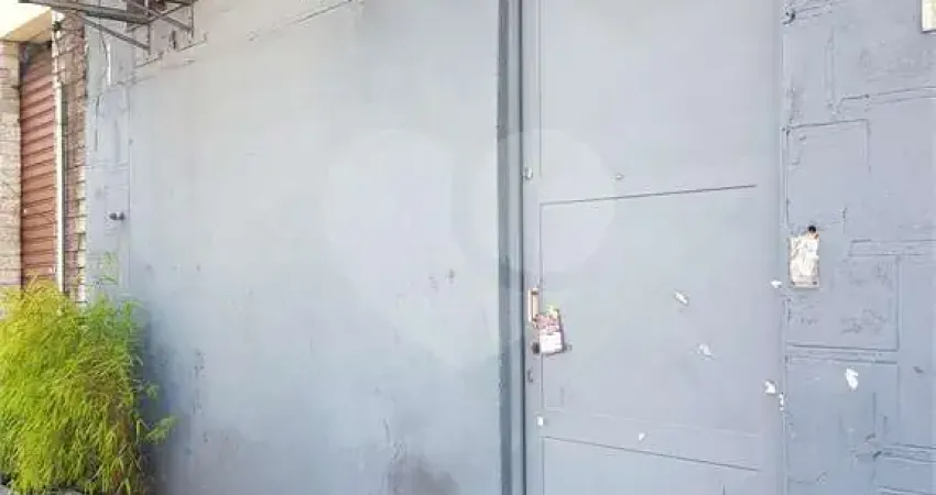 Casa com 1 quarto para alugar na Rua Voluntários da Pátria, 1348, Santana, São Paulo