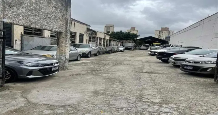 Terreno à venda na Avenida Conselheiro Carrão, 1057, Vila Carrão, São Paulo