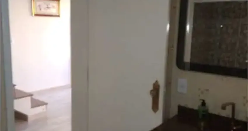 Casa com 3 quartos à venda na Rua Professor Adelbar de Castro, 90, Vila Macedopolis, São Paulo