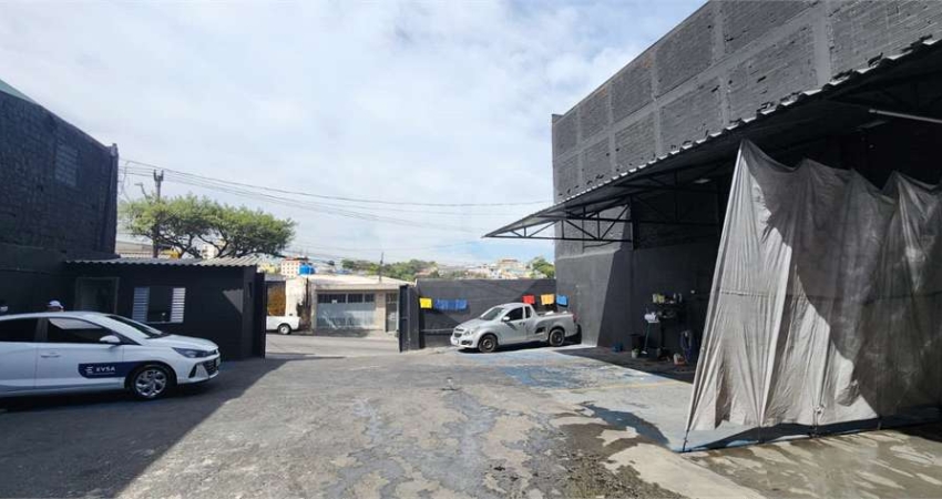 Terreno à venda na Rua Castro Alves, 210, Conceição, Diadema
