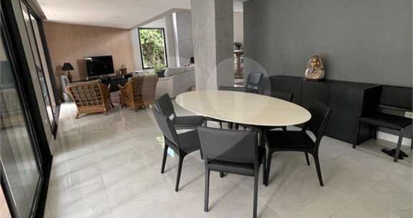 Casa em condomínio fechado com 3 quartos à venda na Alameda das Tulipas, 136, Alphaville, Santana de Parnaíba