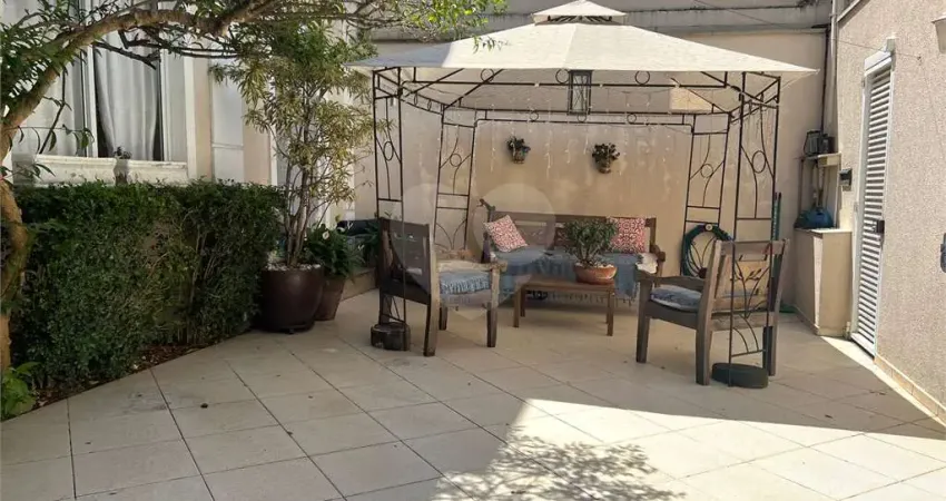 Casa com 3 quartos à venda na Rua Frederico Von Martius, 238, Vila Monumento, São Paulo