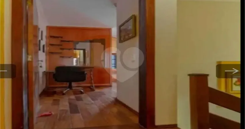 Casa com 3 quartos à venda na Rua Caraguataí, 243, Vila Pinheirinho, Santo André