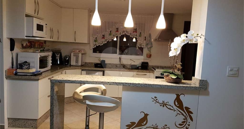 Casa com 3 quartos à venda na Rua Iguaruçu, 172, Tatuapé, São Paulo