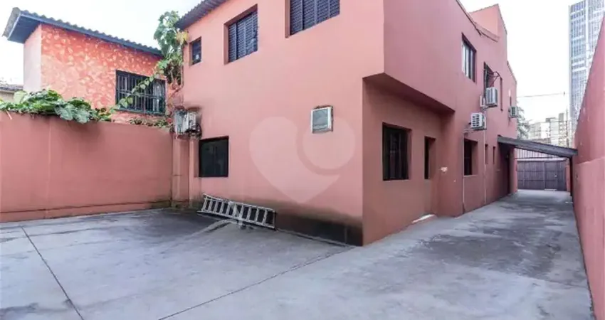 Casa com 3 quartos à venda na Rua Manduri, 97, Jardim Paulistano, São Paulo