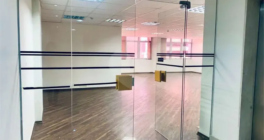 Casa comercial para alugar na Rua Boa Vista, 356, Centro, São Paulo