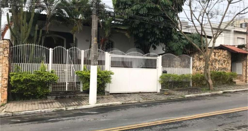 Casa com 4 quartos para alugar na Rua Ângelo Dusi, 388, Centro, São Bernardo do Campo