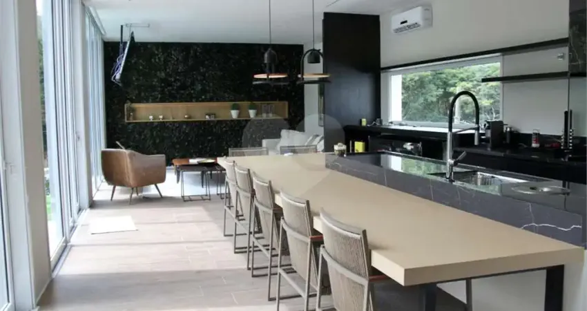 Casa em condomínio fechado com 3 quartos à venda na Alameda dos Abrolhos, 43, Tamboré, Santana de Parnaíba