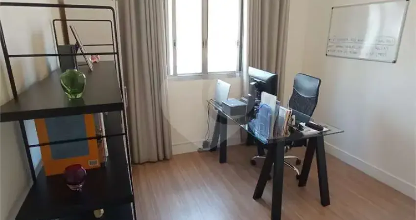 Casa com 3 quartos à venda na Rua Carlos Tiago Pereira, 751, Bosque da Saúde, São Paulo