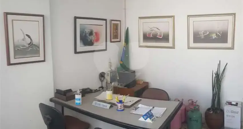 Casa com 2 quartos à venda na Avenida Leonor, 114, Vila Augusta, Guarulhos