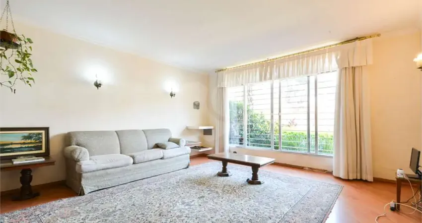 Casa com 3 quartos à venda na Rua Padre Senepa, 159, Vila Monumento, São Paulo