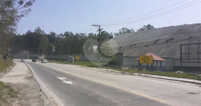 Terreno à venda na Estrada Guarulhos-Nazaré, 71, Cidade Soberana, Guarulhos