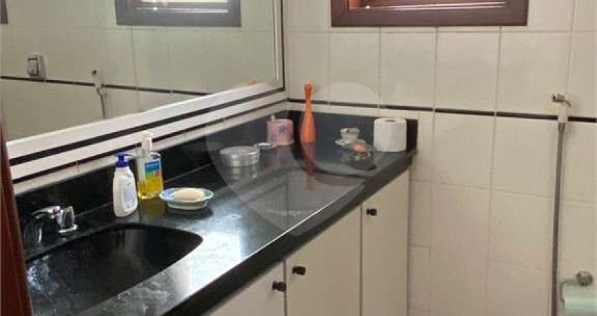 Casa em condomínio fechado com 4 quartos à venda na Alameda das Margaridas, 104, Alphaville, Santana de Parnaíba