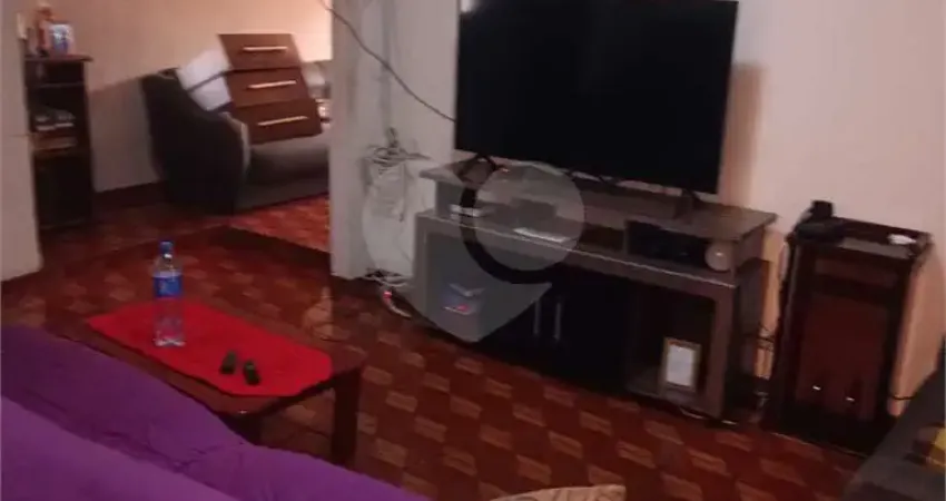 Casa com 3 quartos à venda na Avenida Pau Brasil, 416, Cidade das Flores, Osasco