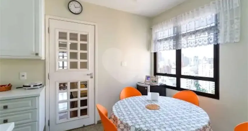 Apartamento com 3 quartos à venda na Avenida Lavandisca, 142, Indianópolis, São Paulo