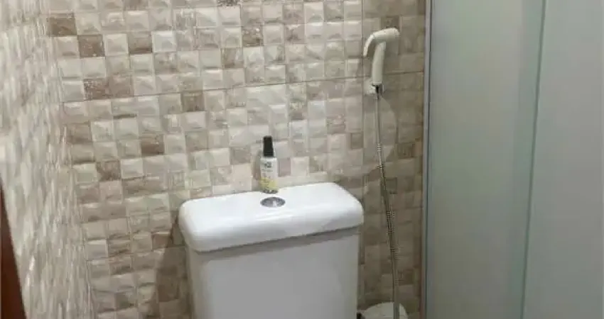 Casa com 2 quartos à venda na Rua Castro Menezes, 243, Jardim Colonial, São Paulo