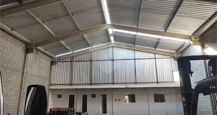 Barracão / Galpão / Depósito para alugar na Avenida Dom Bosco, 761, Vila Lucinda, Santo André