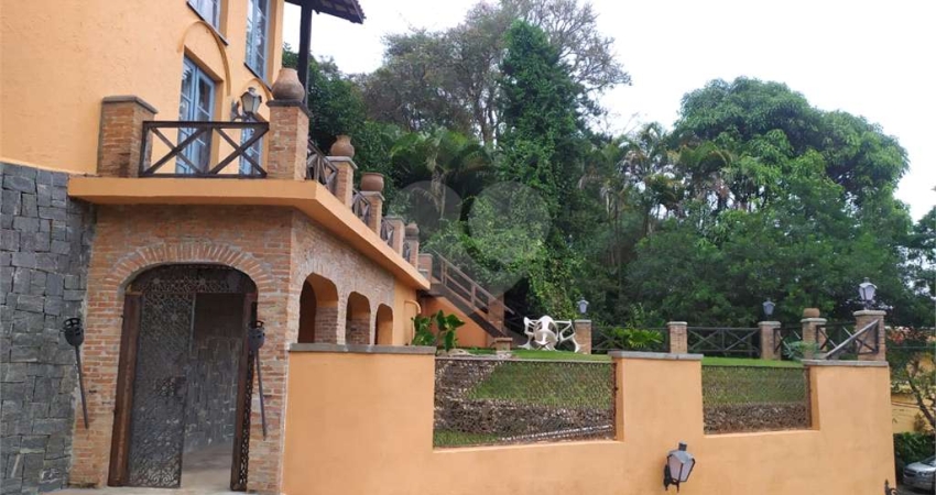 Casa em condomínio fechado com 6 quartos à venda na Rua Venezuela, 50, Recanto Impla, Carapicuíba