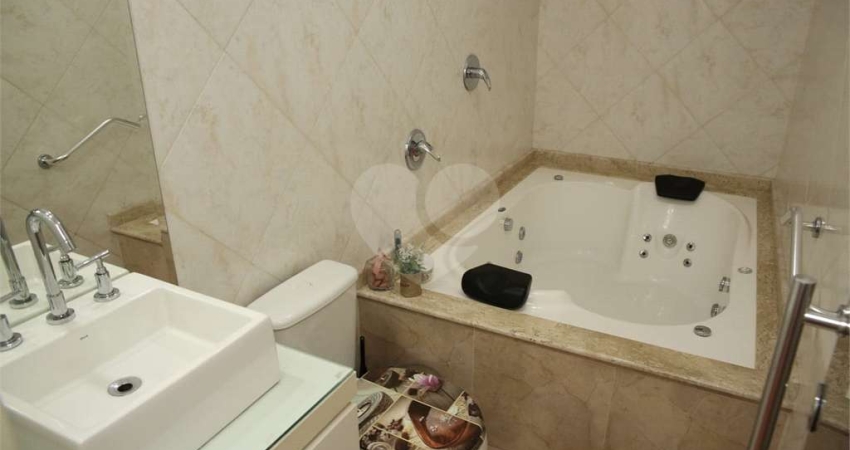 Casa com 2 quartos para alugar na Rua Adelpho Piagentini, 334, Jardim Las Vegas, Santo André