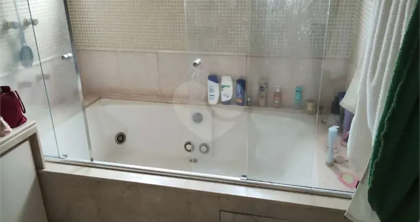 Apartamento com 4 quartos para alugar na Rua Doutor Brasílio Machado, 444, Santa Cecília, São Paulo