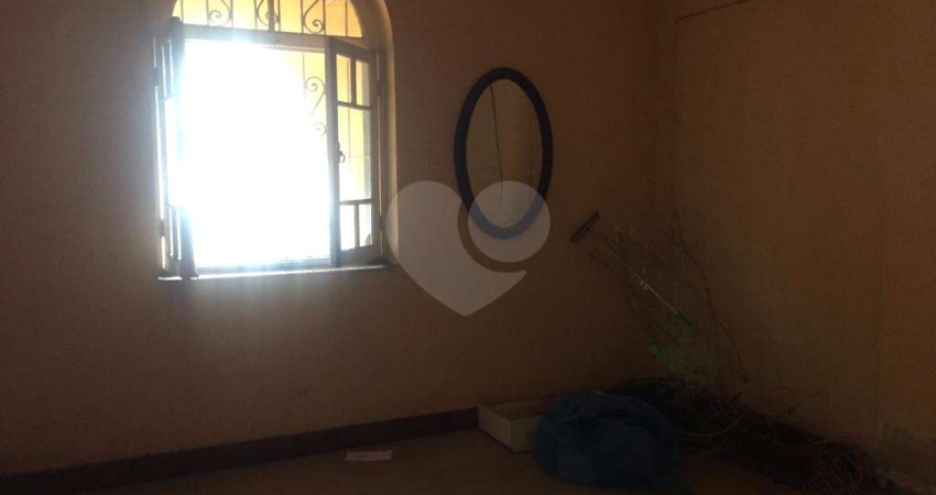 Casa com 2 quartos para alugar na Rua Tácito de Almeida, 215, Sumaré, São Paulo