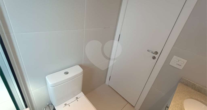Apartamento com 2 quartos para alugar na Rua Félix Bracquemond, 348, Pinheiros, São Paulo