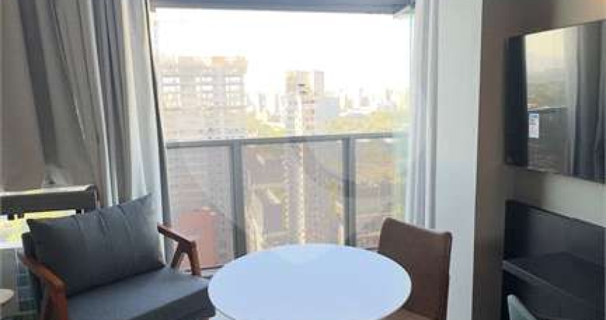 Kitnet / Stúdio à venda na Alameda dos Arapanés, 195, Moema, São Paulo