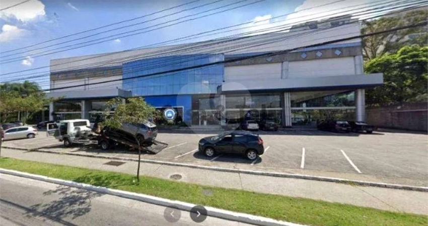 Barracão / Galpão / Depósito à venda na Avenida João Dias, 2302, Santo Amaro, São Paulo