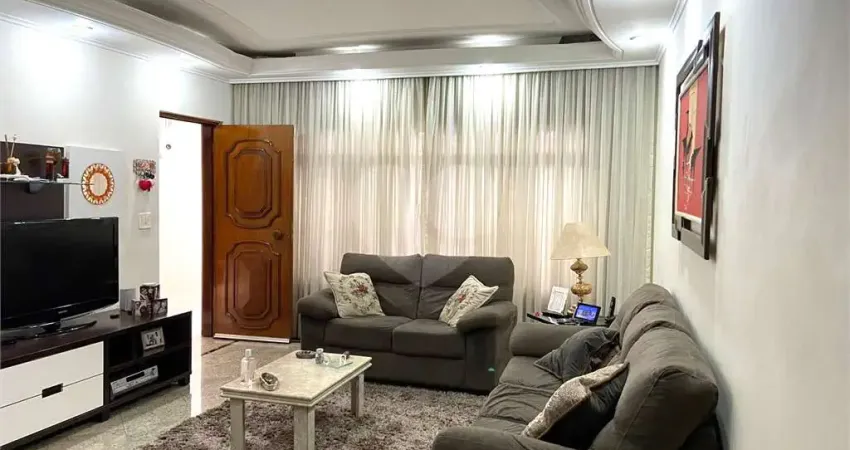 Casa com 3 quartos à venda na Rua Lélio Landucci, 56, Vila Ivone, São Paulo