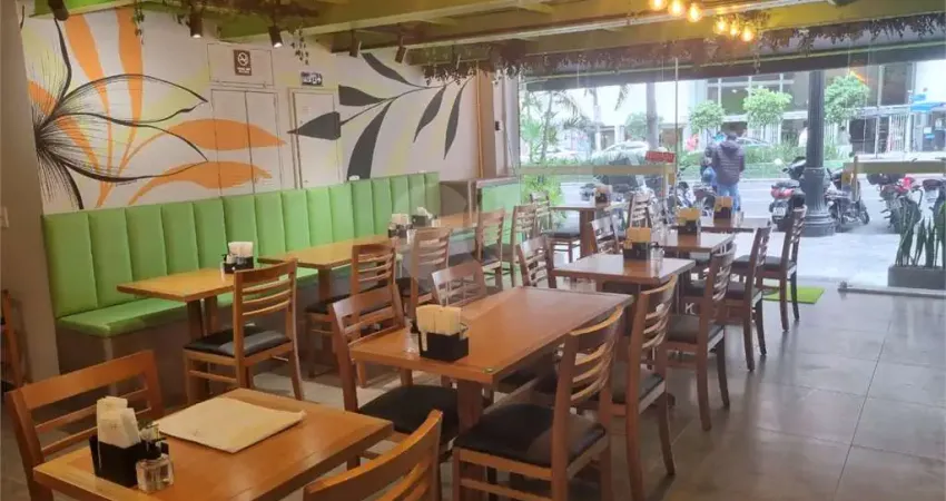 Apartamento à venda na Avenida Ipiranga, 331, República, São Paulo