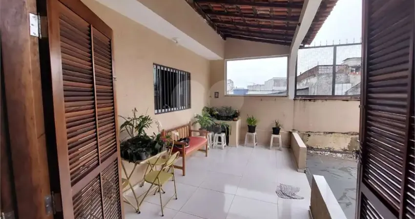 Casa com 2 quartos à venda na Rua Ângelo Sueu Nose, 337, Canhema, Diadema