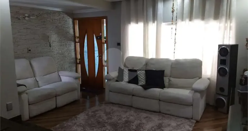 Casa com 2 quartos à venda na Rua das Jabuticabeiras, 262, Taboão, Diadema