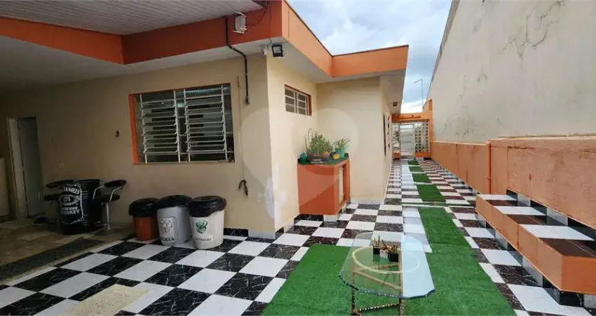 Casa com 2 quartos à venda na Rua Ida Espagiari Martins, 375, Centro, Diadema