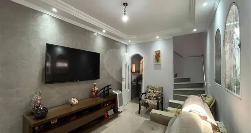 Casa com 2 quartos à venda na Rua Tiradentes, 334, Centro, Diadema