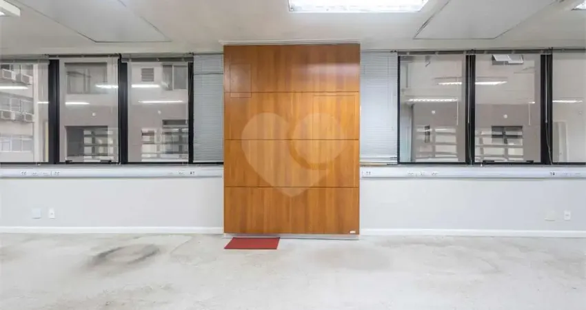 Sala comercial para alugar na Alameda Joaquim Eugênio de Lima, 739, Jardim Paulista, São Paulo