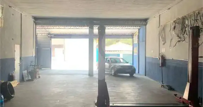 Apartamento para alugar na Avenida Pablo Casals, 677, Vila Dalva, São Paulo