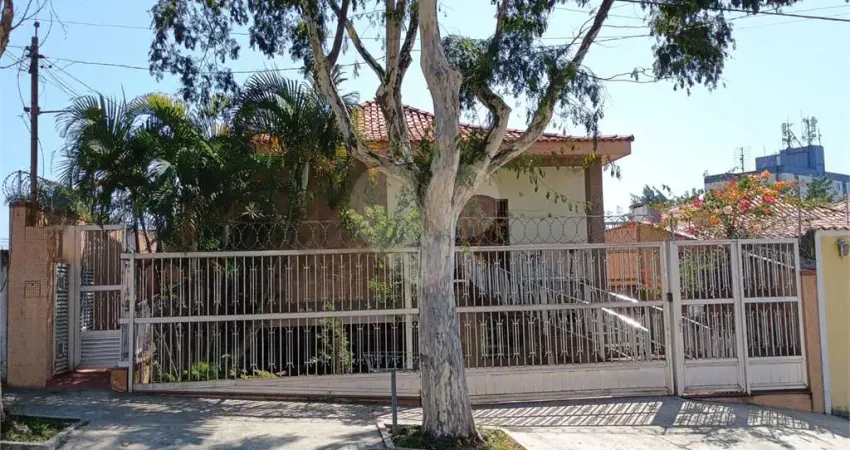 Casa com 3 quartos à venda na Rua Felício Tarabai, 167, Barro Branco (Zona Norte), São Paulo