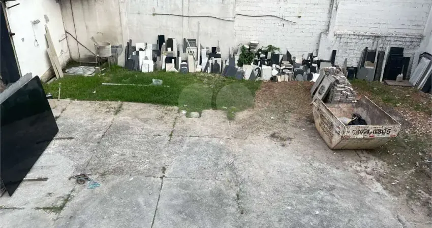 Terreno à venda na Rua Martim Afonso, 40, Conceição, Diadema