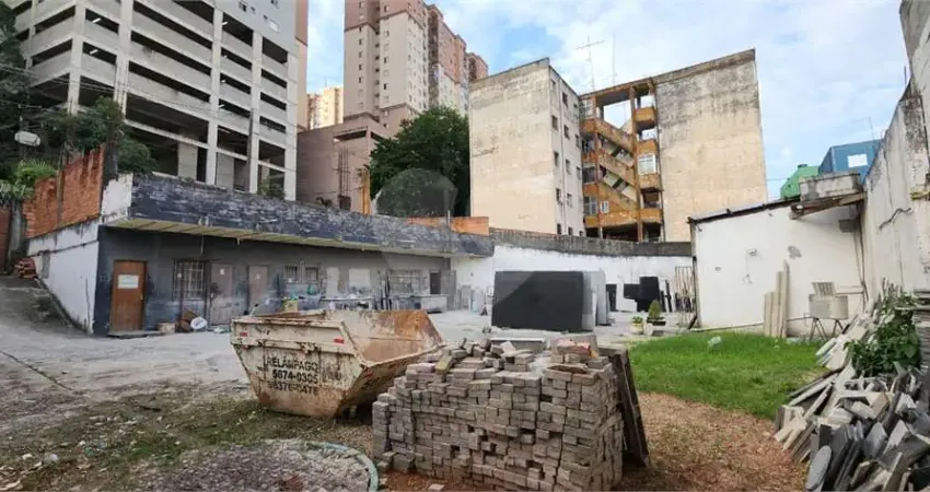 Terreno à venda na Rua Martim Afonso, 40, Conceição, Diadema