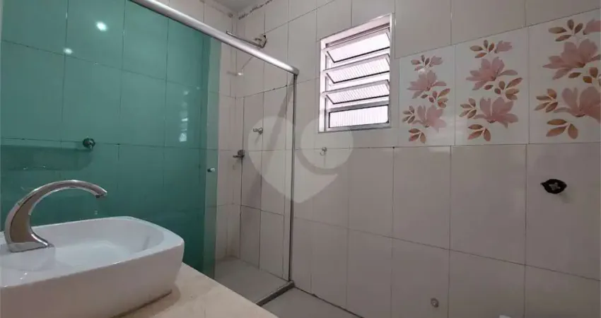 Casa com 3 quartos à venda na Rua Hungria, 51, Taboão, Diadema