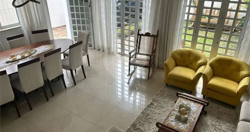 Casa com 4 quartos à venda na Rua Baré, 71, Vila Romana, São Paulo