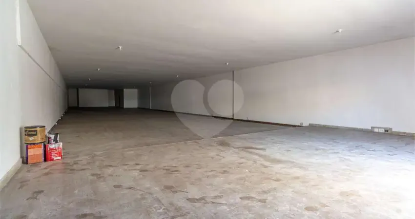 Barracão / Galpão / Depósito à venda na Avenida Paes de Barros, 1229, Mooca, São Paulo