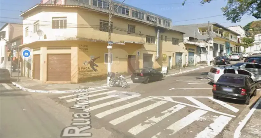 Apartamento à venda na Rua Acáccio Fontoura, 178, Jardim Santa Rita, São Paulo