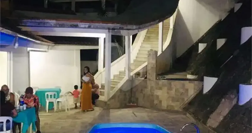 Casa em condomínio fechado com 3 quartos à venda na Estrada Servidão Pública Perpétua, 169, Dos Finco, São Bernardo do Campo