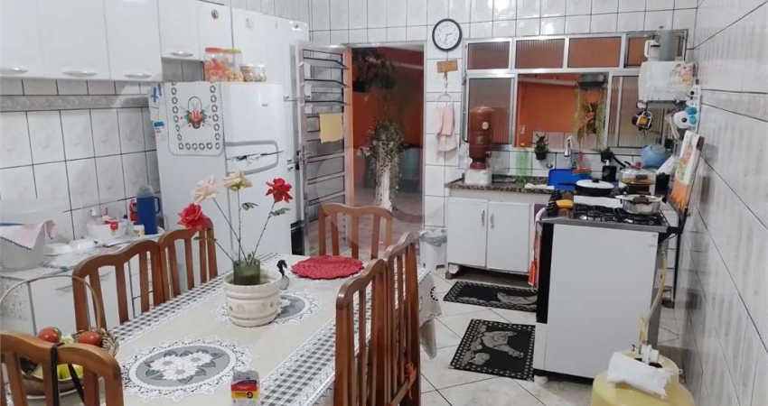 Casa com 3 quartos à venda na Rua Jatobá, 557, Eldorado, Diadema